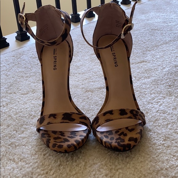Leopard print heels - Picture 2 of 5